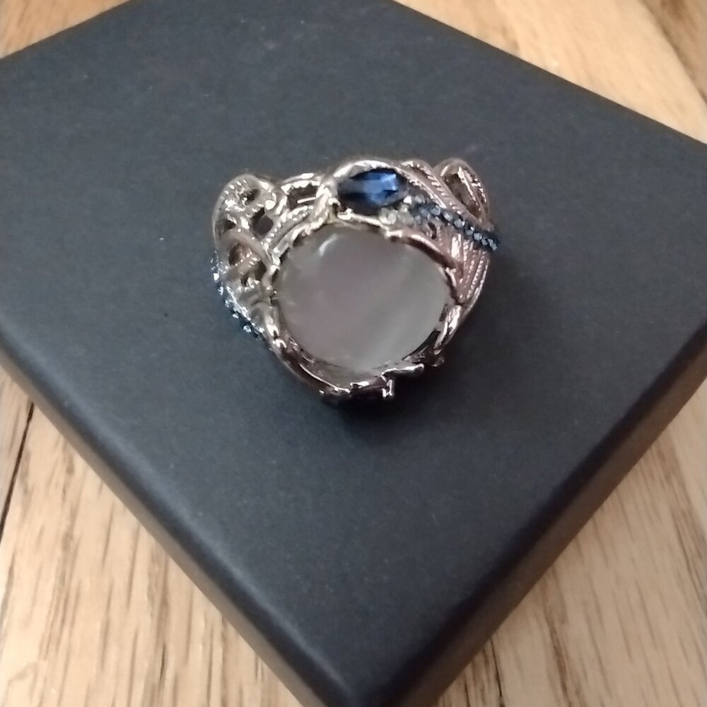 NWT Silver Filigree Ring with white stone and blue serpent